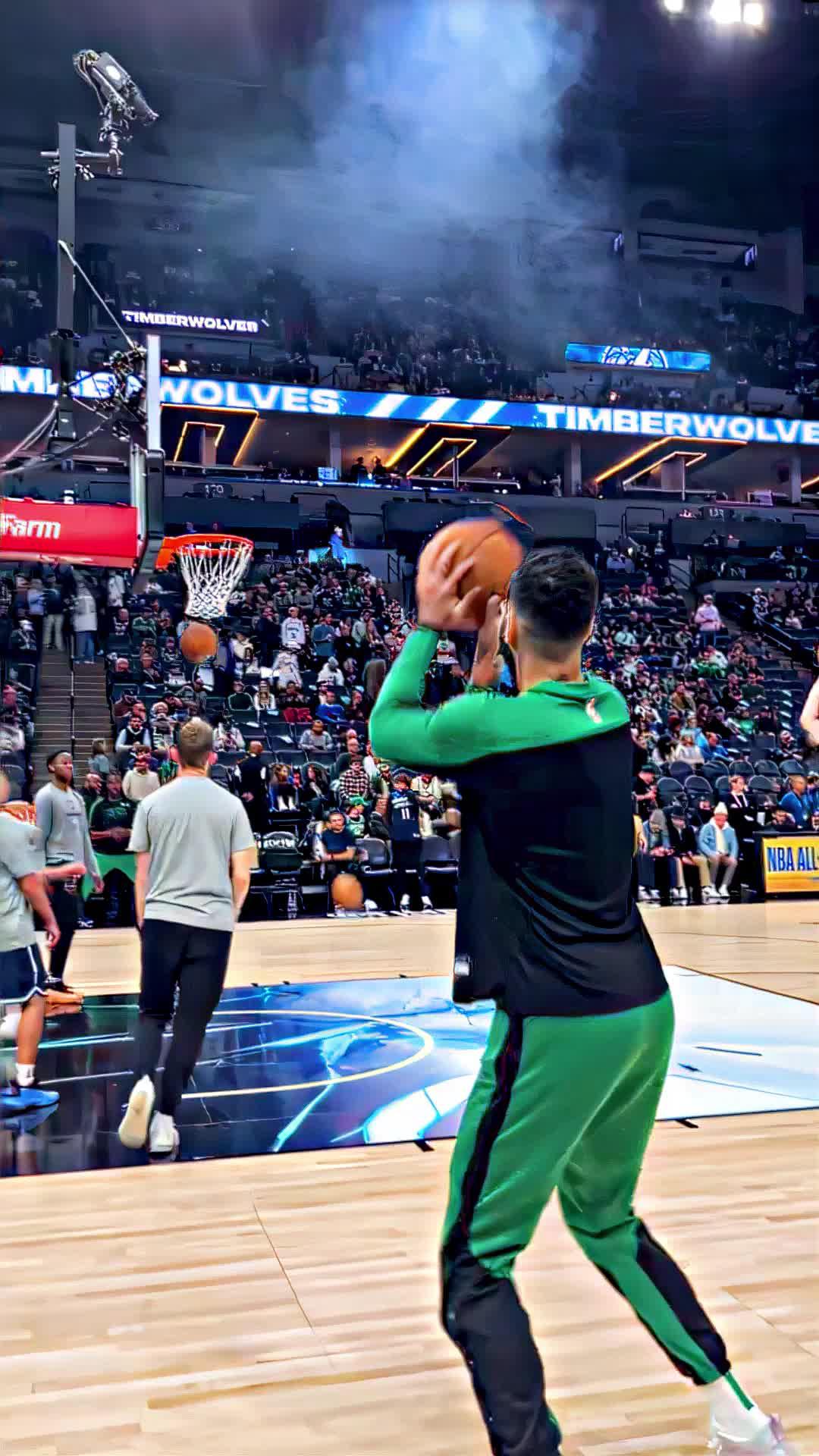 星空- 塔图姆首发 