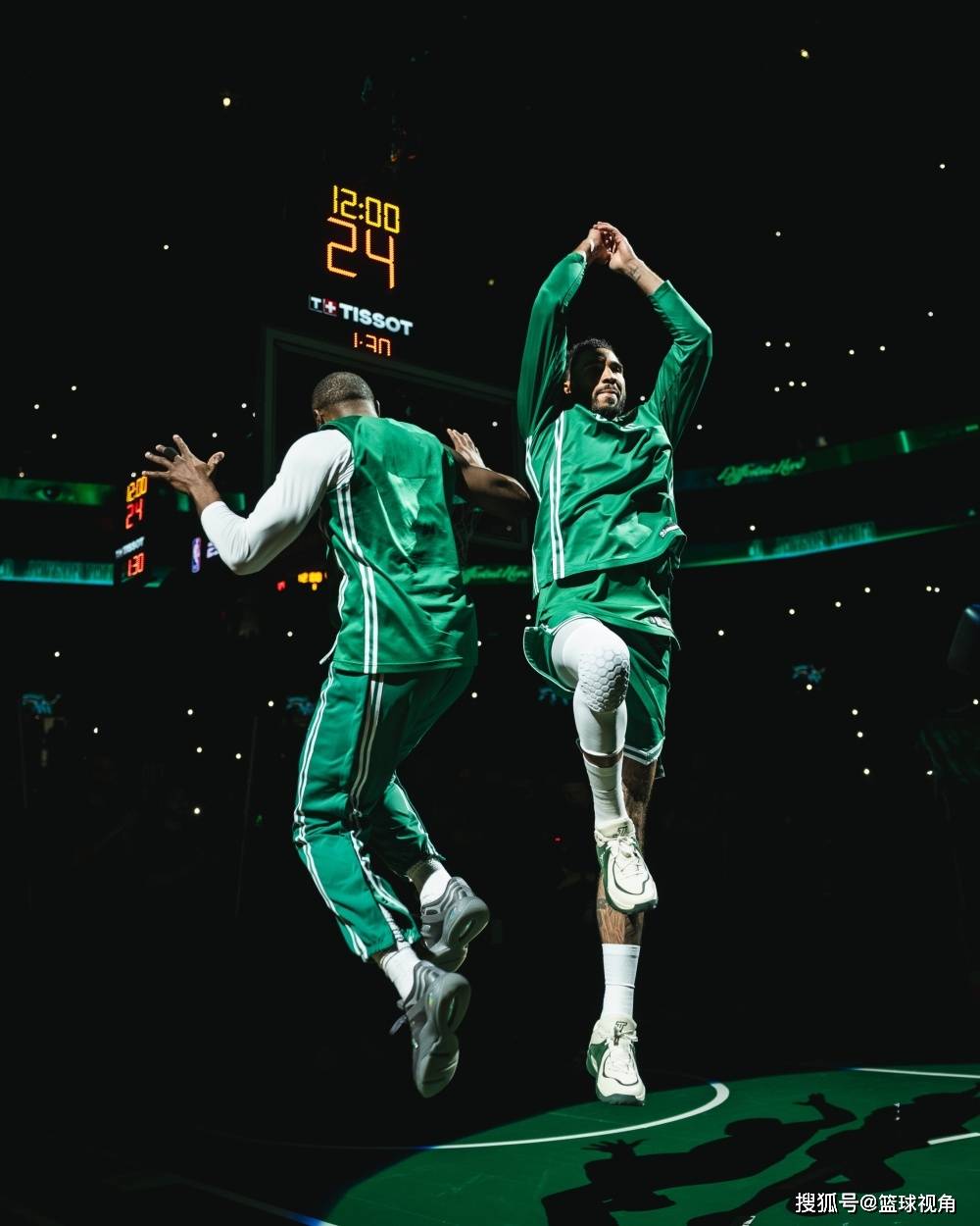 STAR-包含塔图姆迎来三赛季高光表现，TL球迷沸腾！的词条