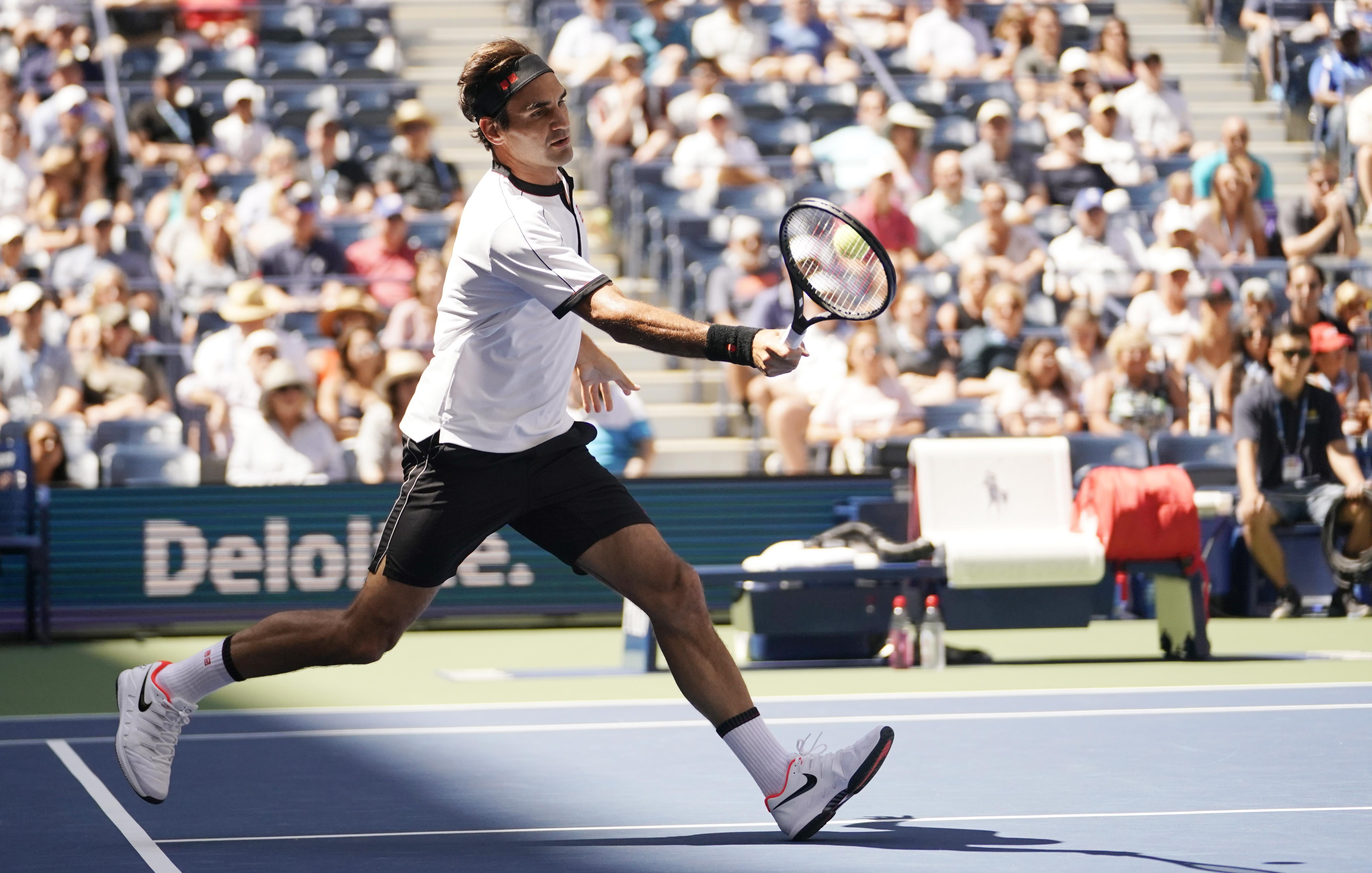 包含费德勒迎来十赛季高光表现，G2球迷沸腾！的词条