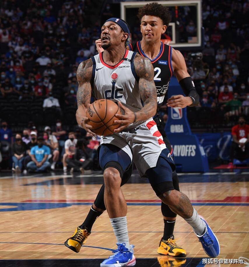 包含阿扎伦卡新星惊险取胜表现惊艳，老鹰未来可期！的词条